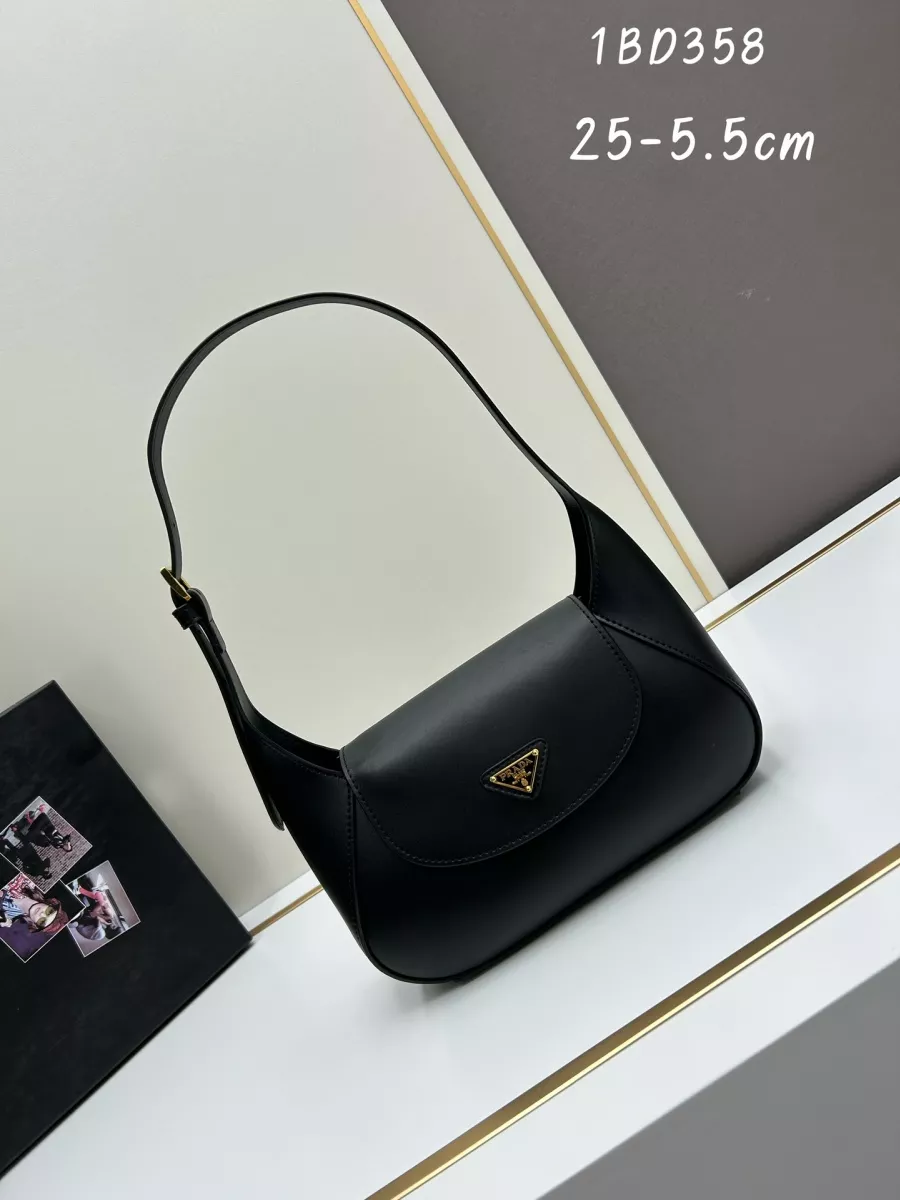 Prada AAA Quality Shoulder Bags For Women Unique 7056