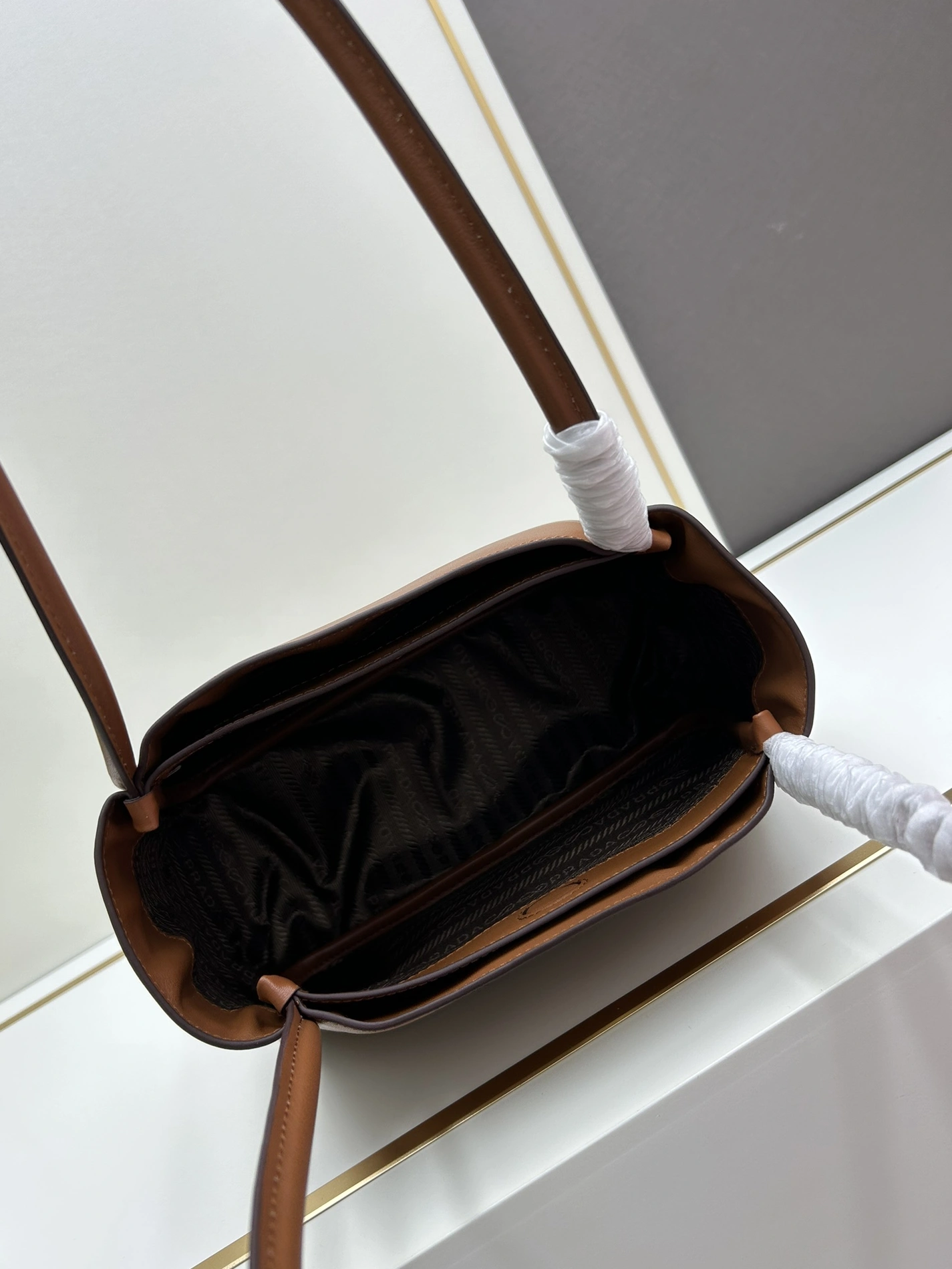 Prada AAA Quality Shoulder Bags For Women UrbanStyle 6401