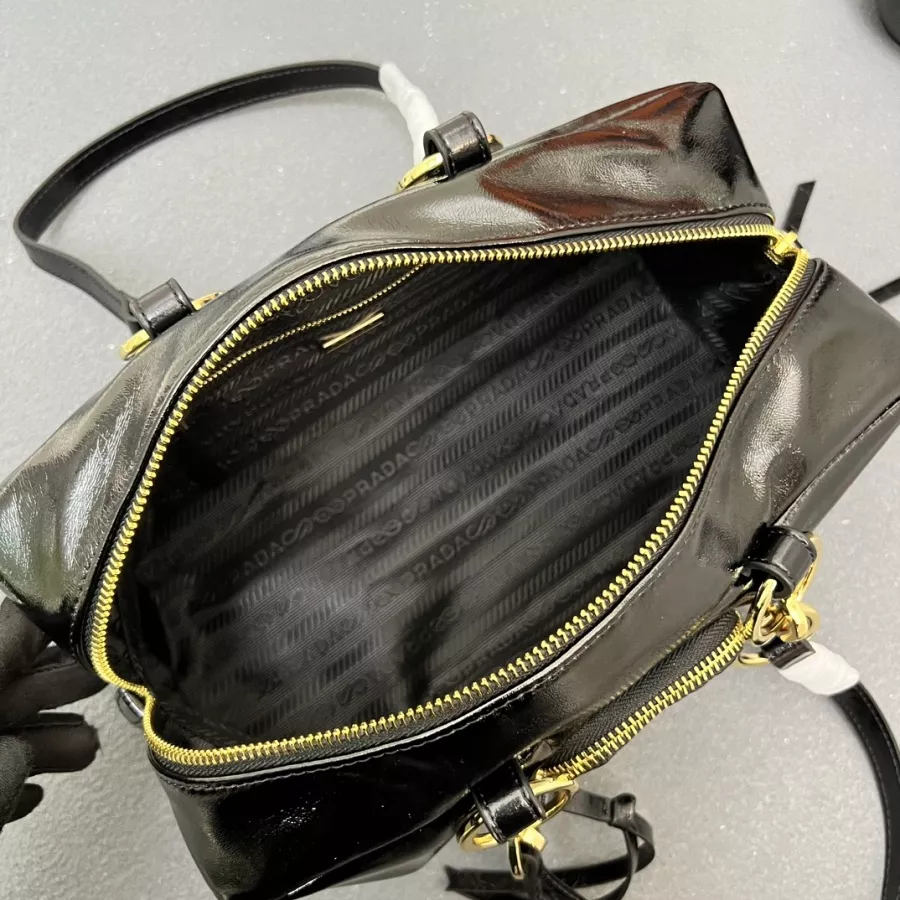 Prada AAA Quality Shoulder Bags For Women UrbanStyle 7152