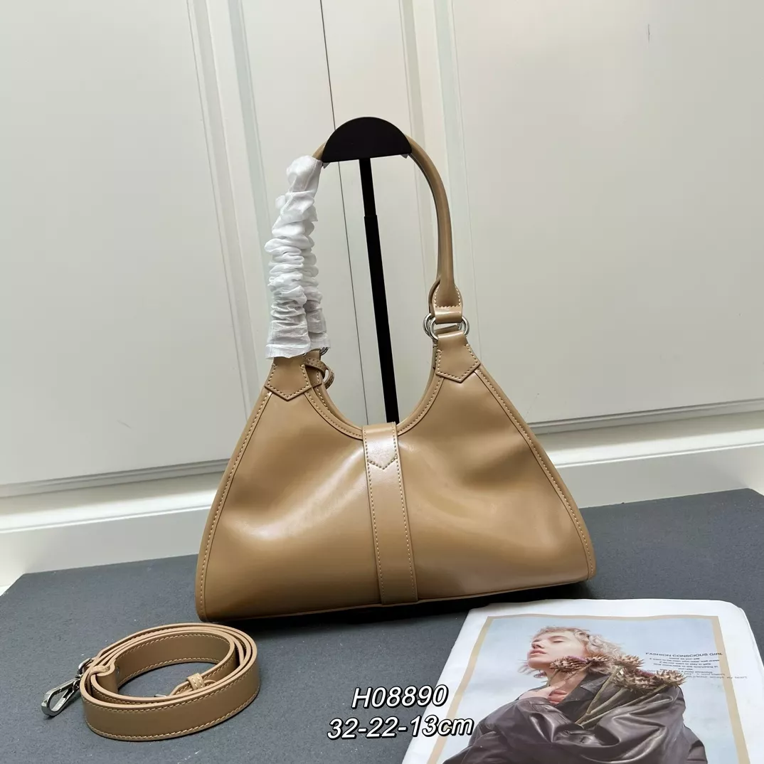 Prada AAA Quality Shoulder Bags For Women Versatile 4650
