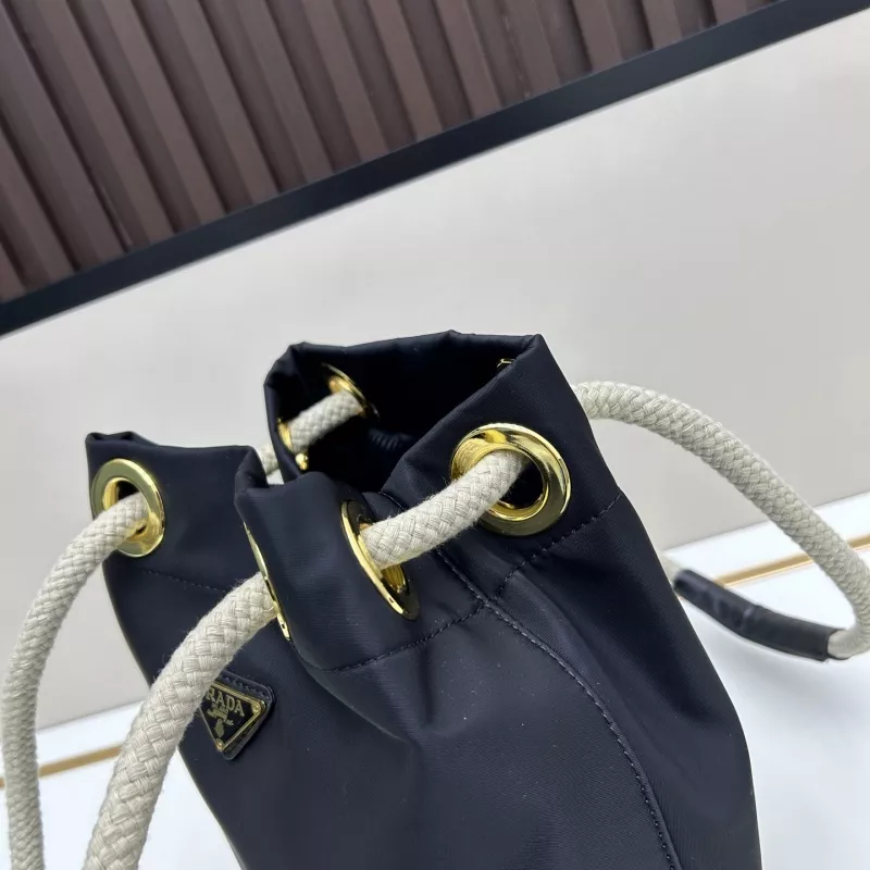 Prada AAA Quality Shoulder Bags For Women WellDesigned 4473