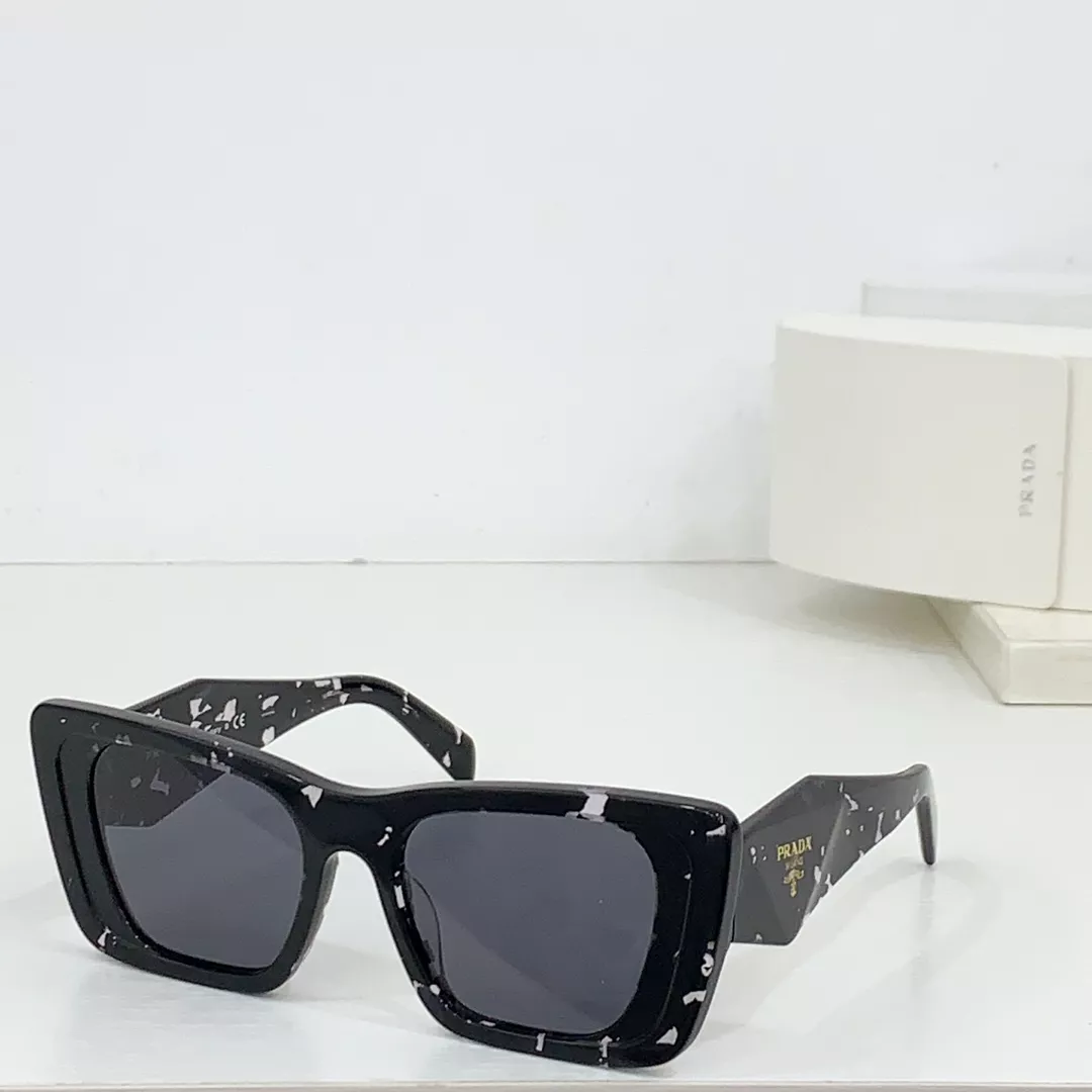 Prada AAA Quality Sunglasses Popular 2822