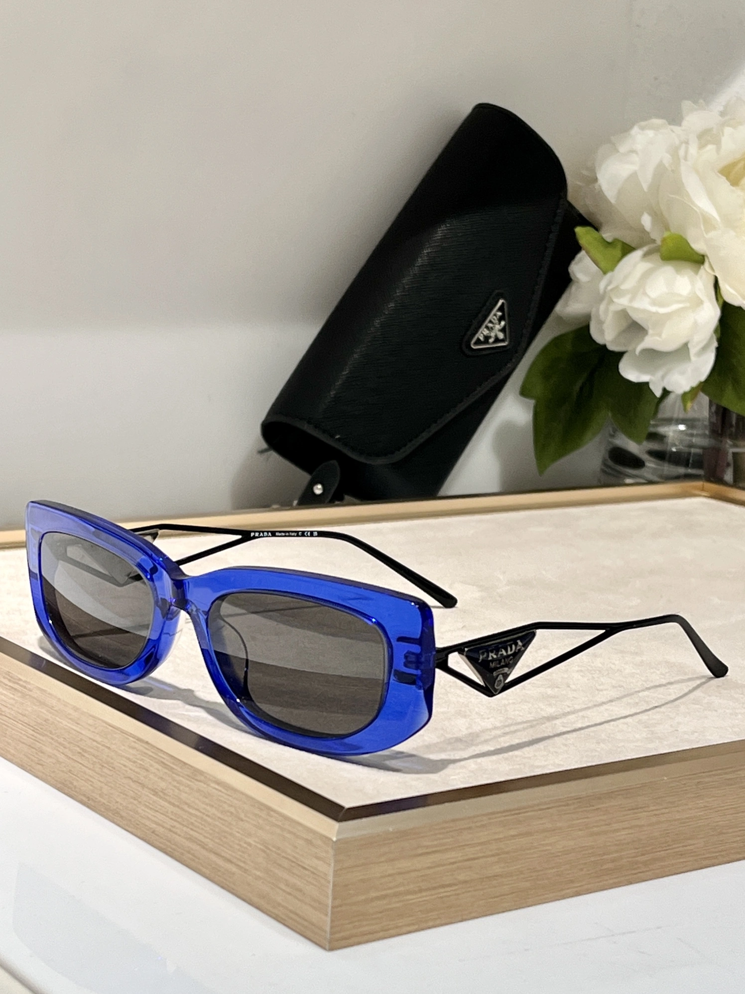 Prada AAA Quality Sunglasses Timeless 8854