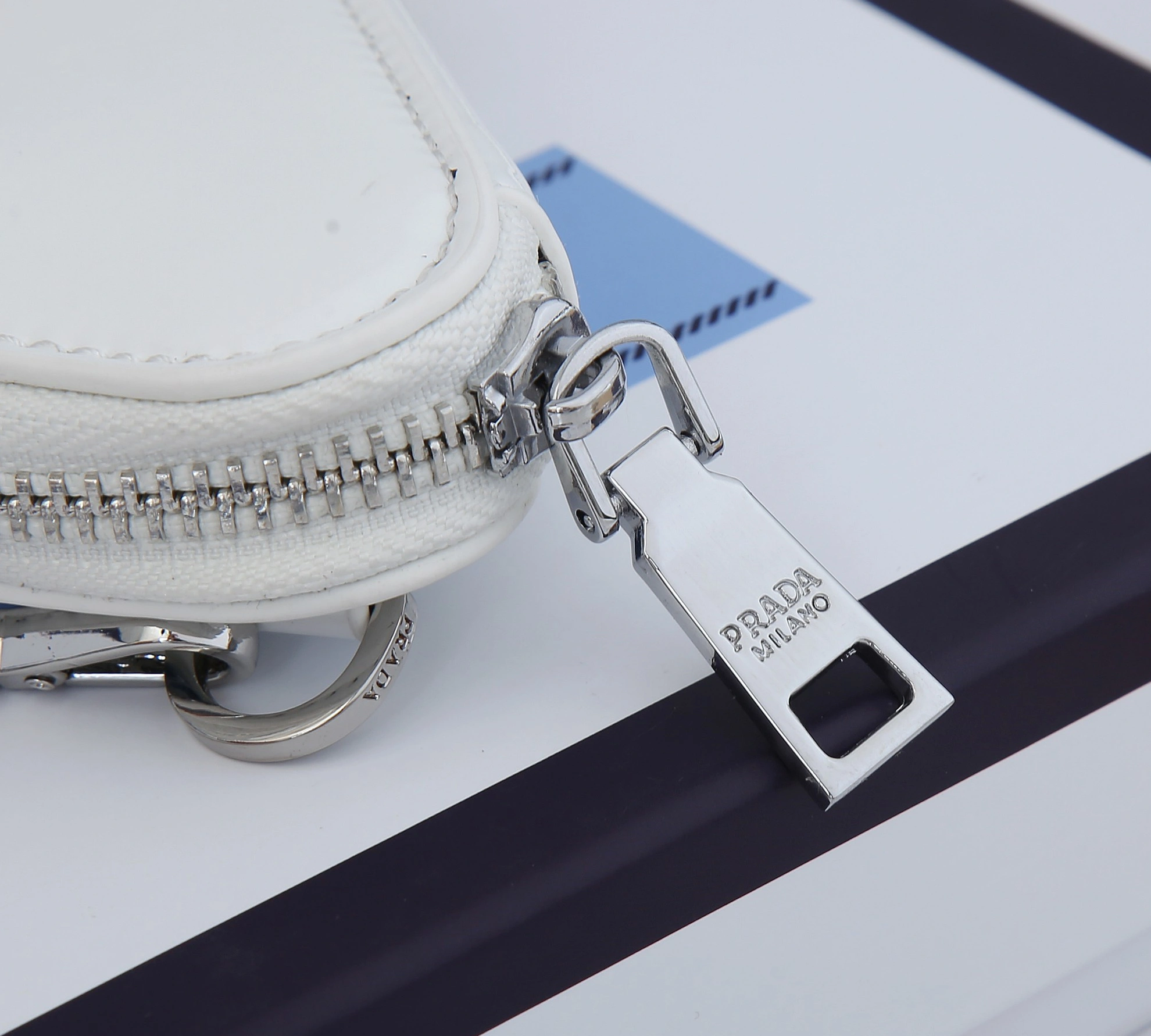 Prada AAA Quality Wallets For Women Popular 7750