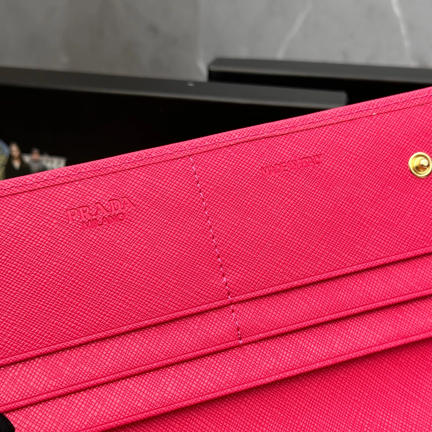 Prada AAA Quality Wallets For Women Vibrant 3693