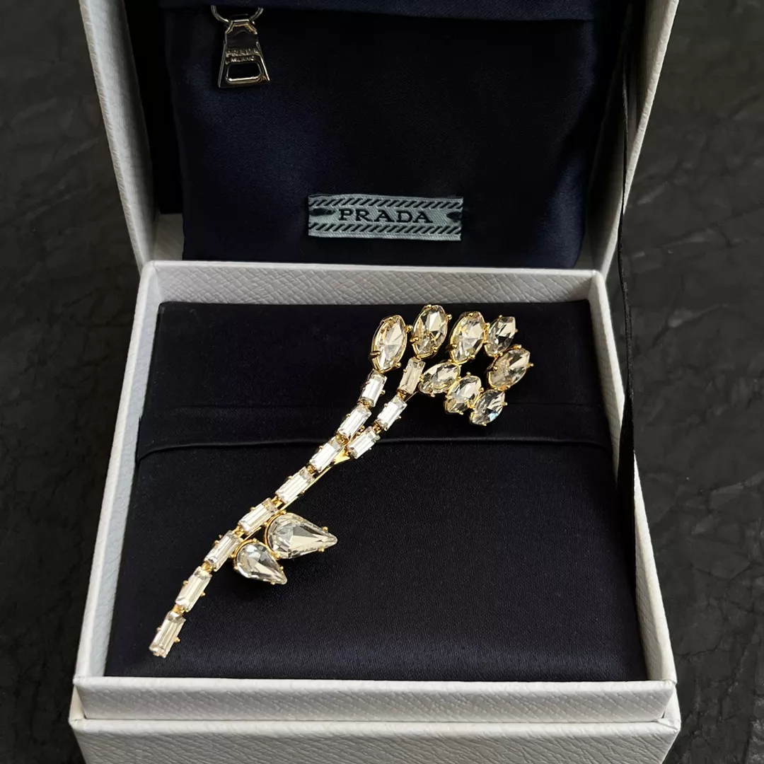 Prada Brooches For Women Bold 141