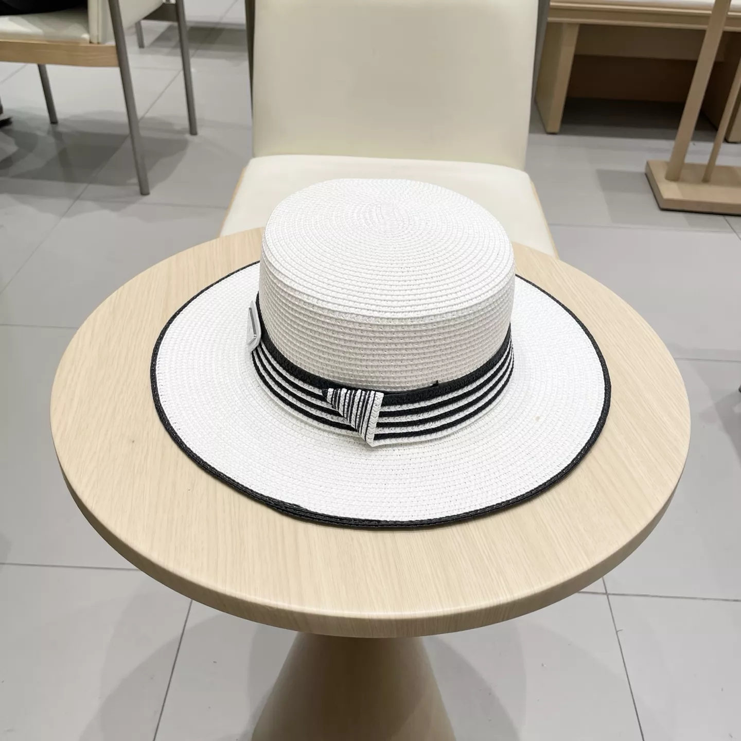 Prada Caps AllSeason 8695