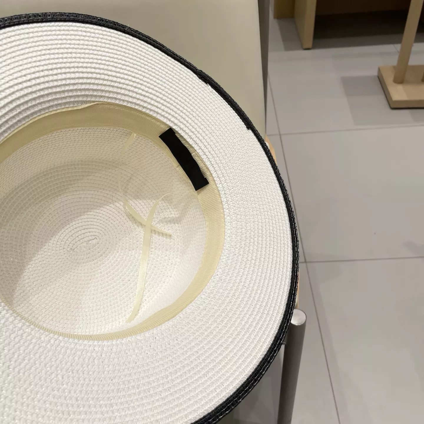 Prada Caps AllSeason 8695