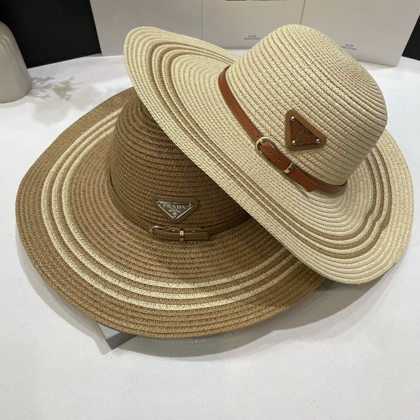 Prada Caps Bright 6006