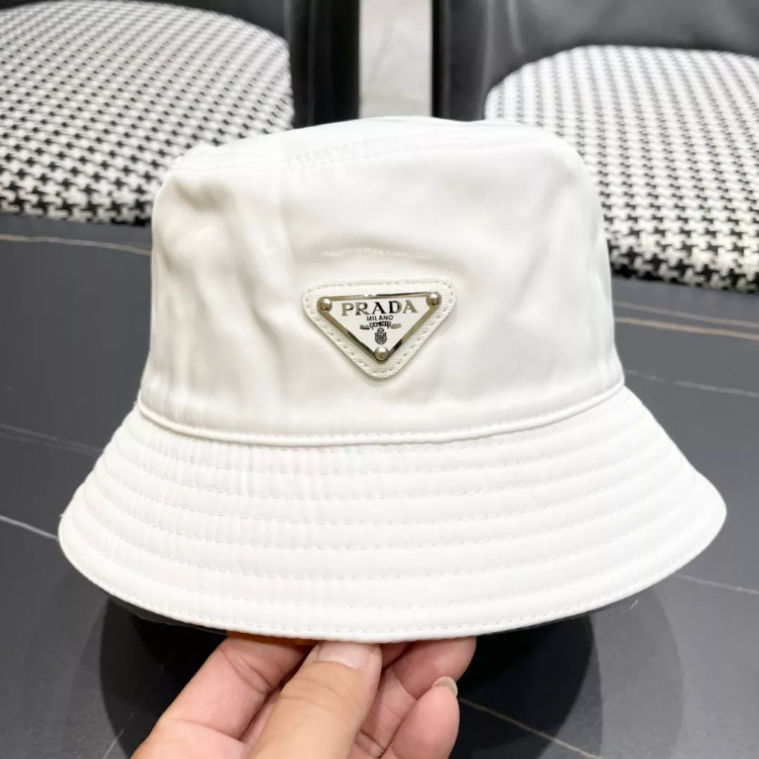 Prada Caps Classic 5822