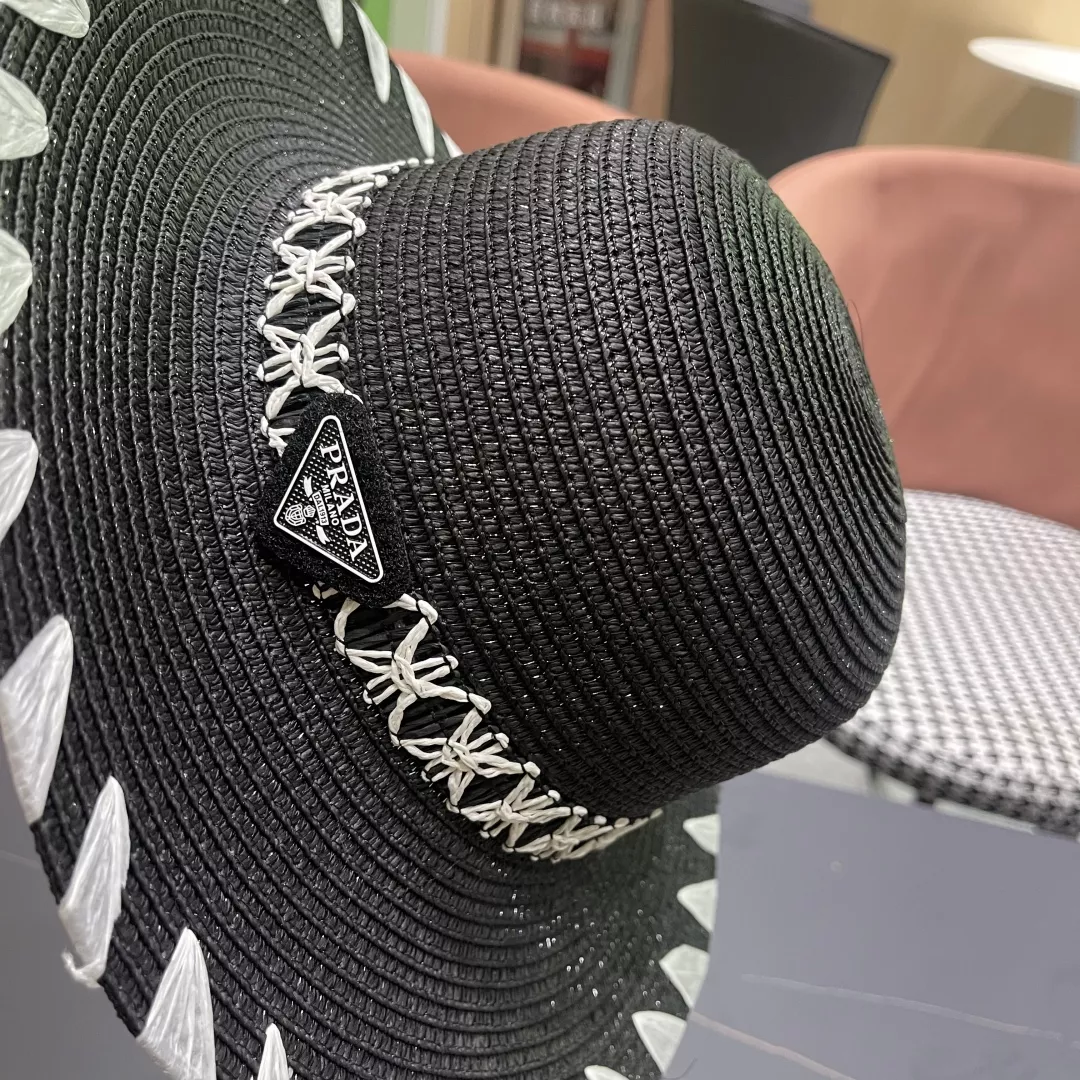 Prada Caps Comfortable 3623