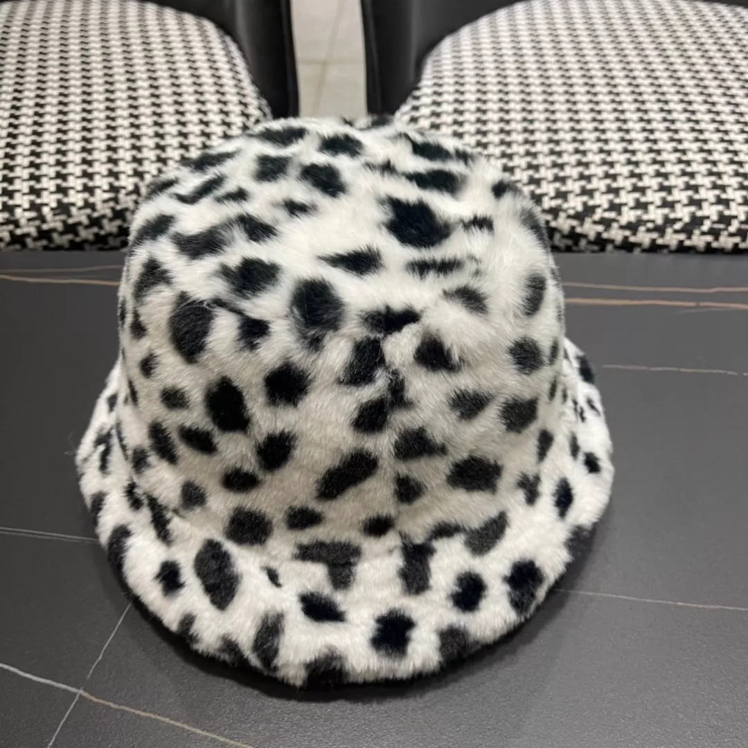Prada Caps Cozy 5223
