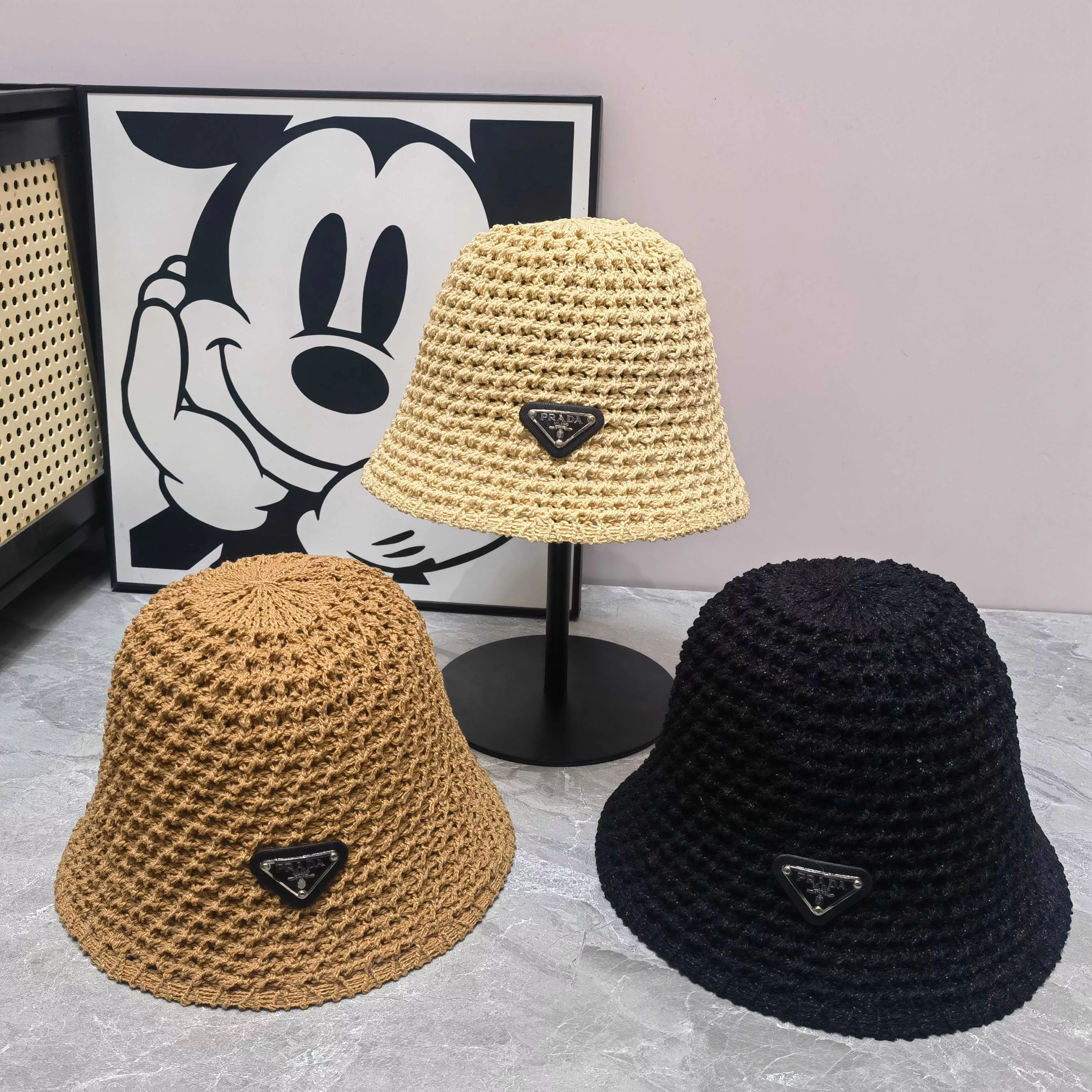 Prada Caps DailyWear 5833