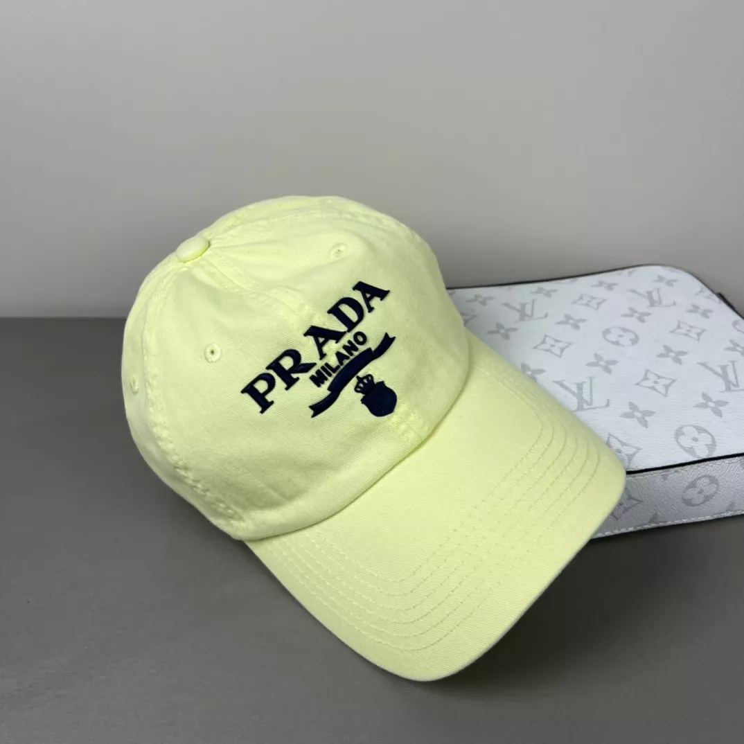 Prada Caps DailyWear 9070