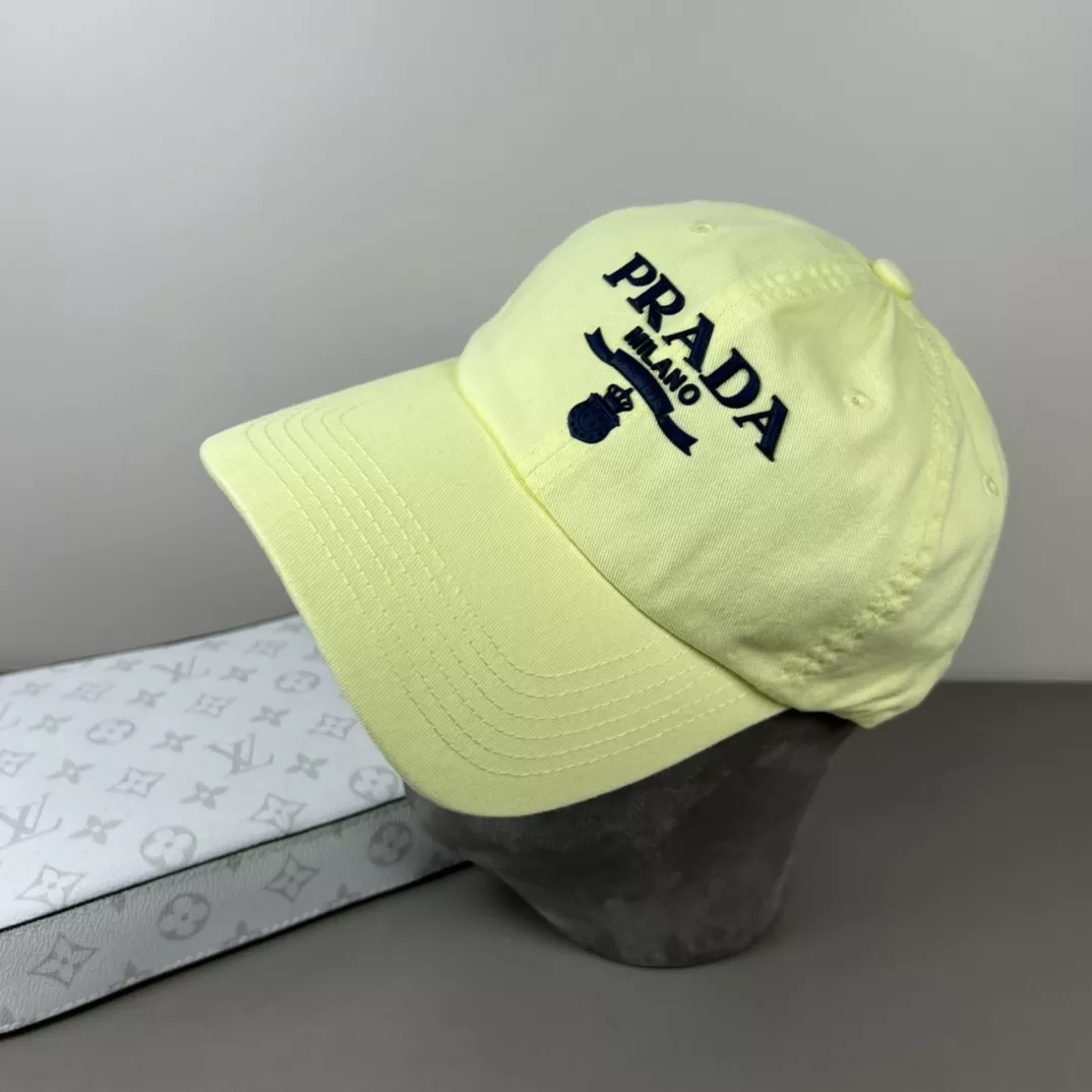 Prada Caps DailyWear 9070