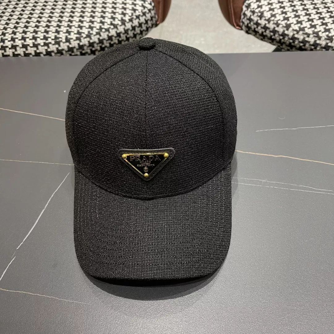 Prada Caps DailyWear 9381