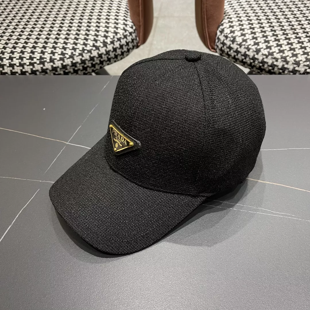 Prada Caps DailyWear 9381