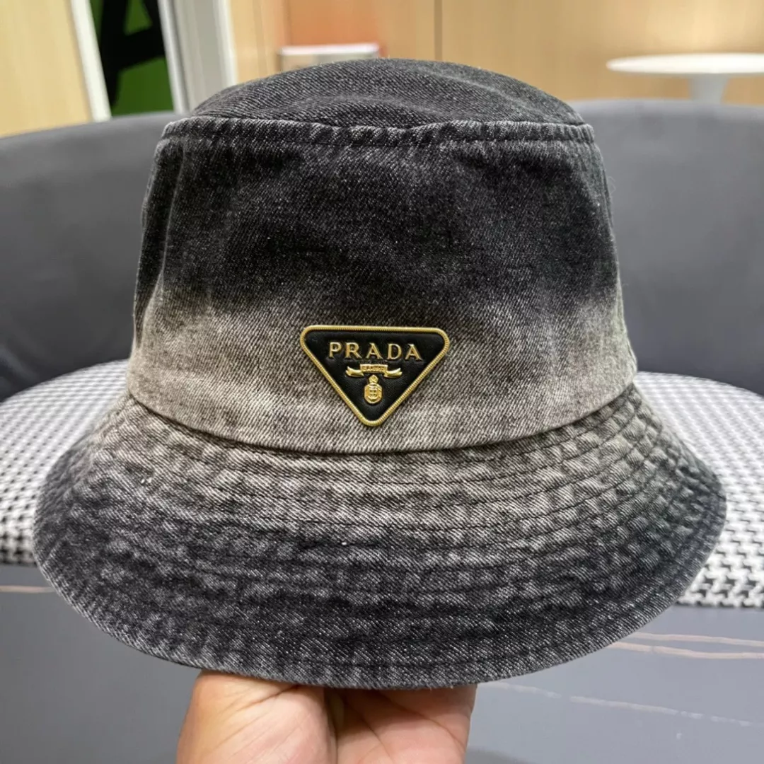Prada Caps Durable 4342