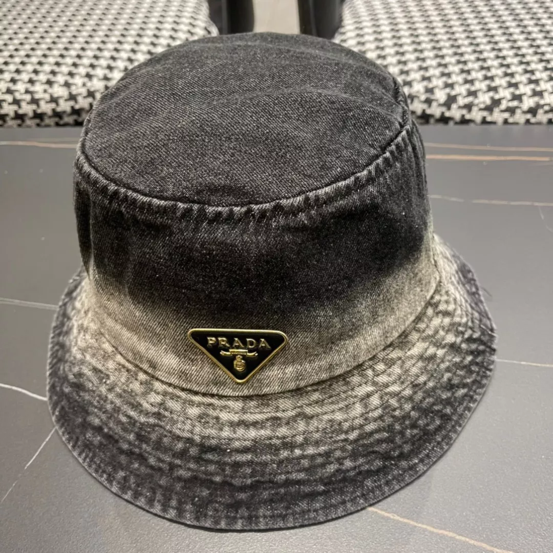 Prada Caps Durable 4342