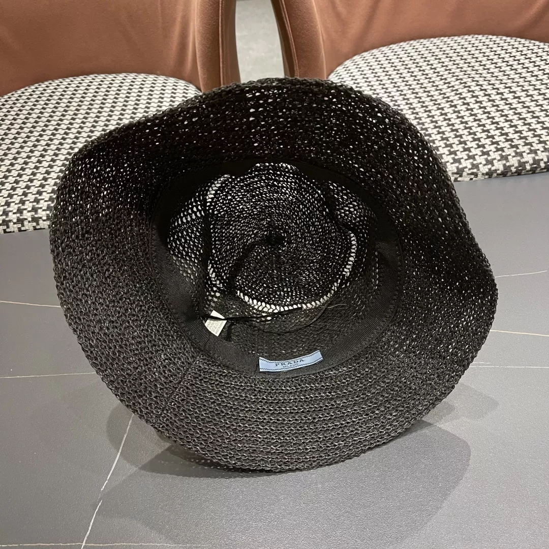 Prada Caps Durable 5624