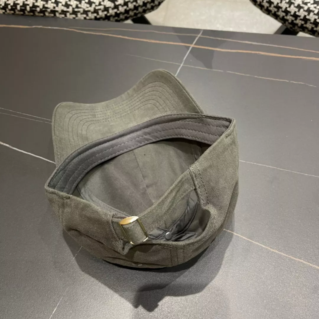 Prada Caps EasyMatch 7887