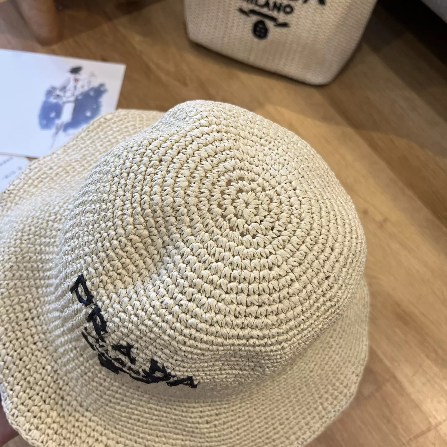 Prada Caps Efficient 8517
