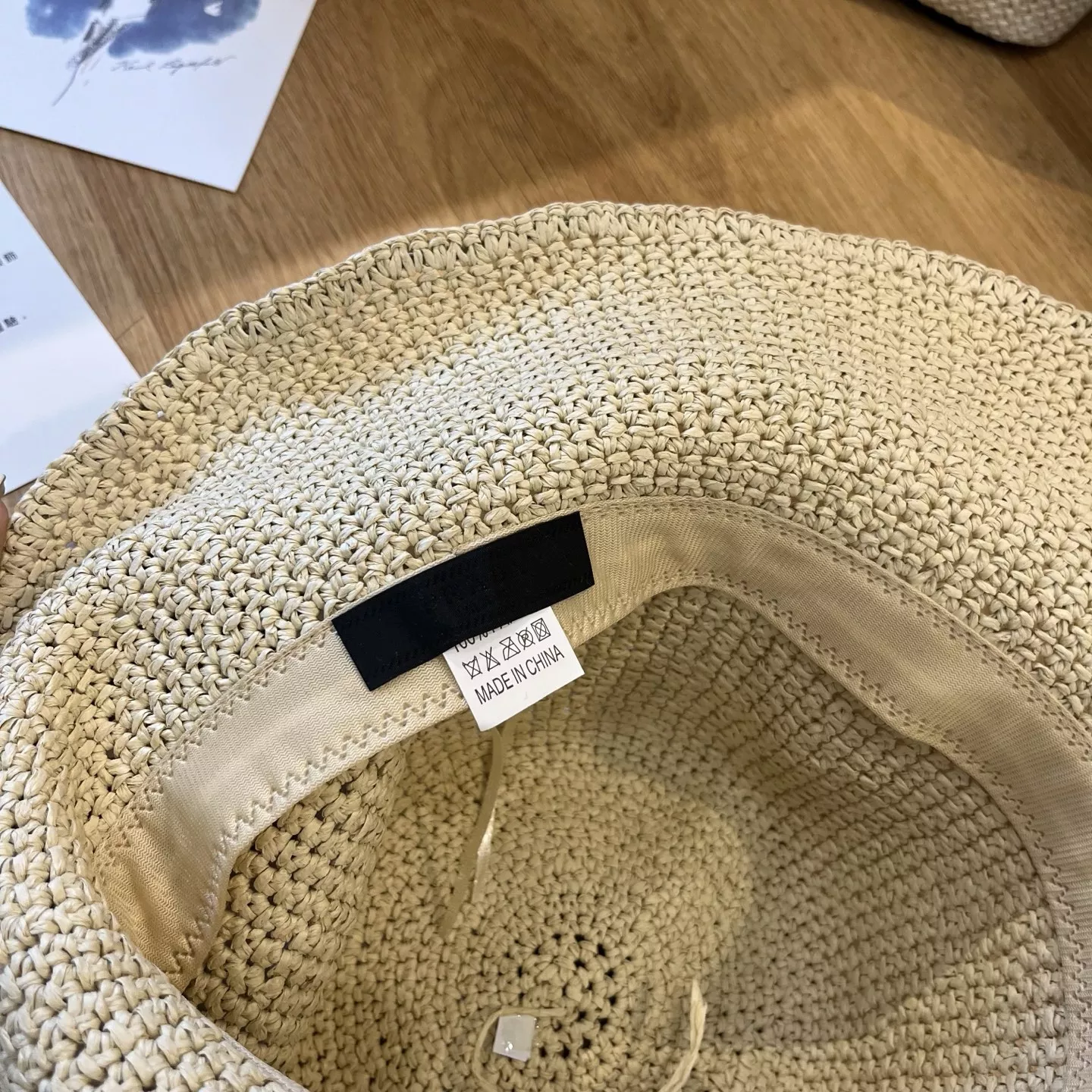 Prada Caps Efficient 8517