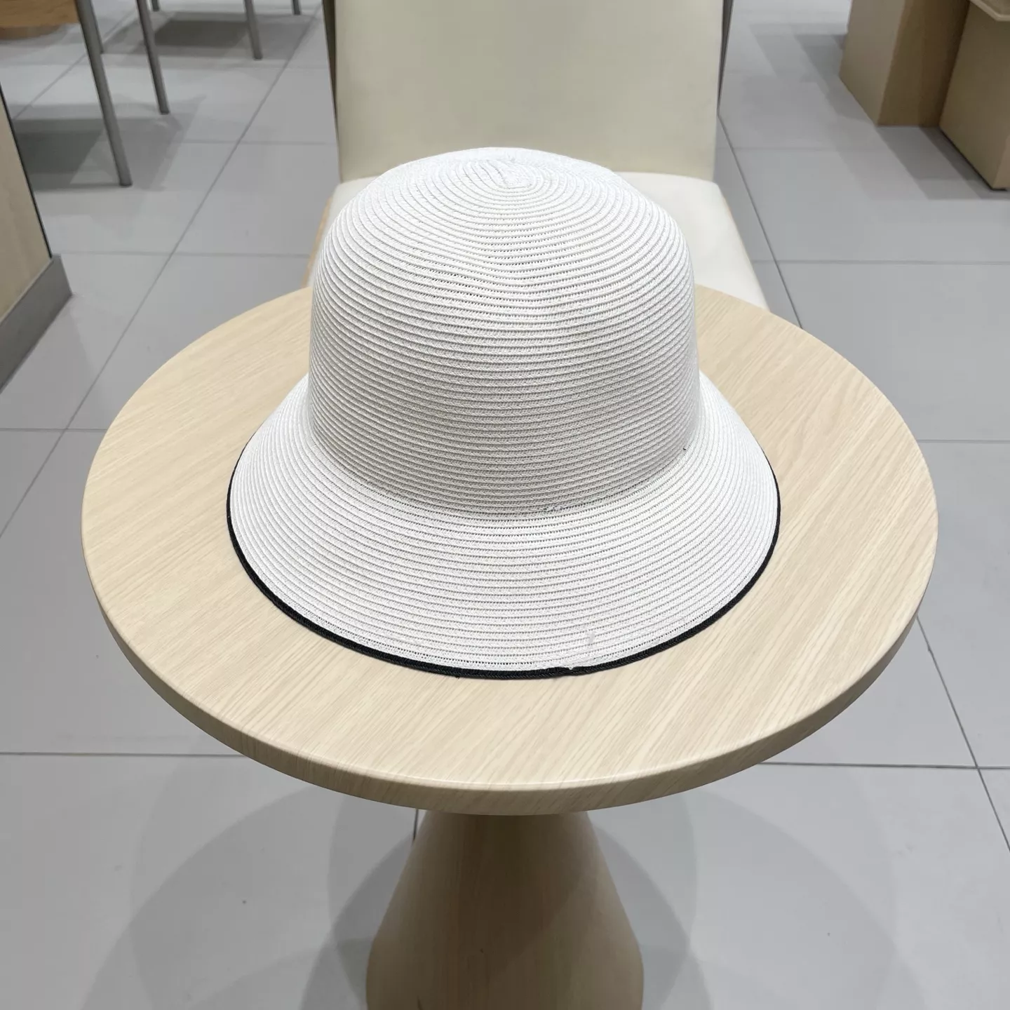 Prada Caps Elegant 245