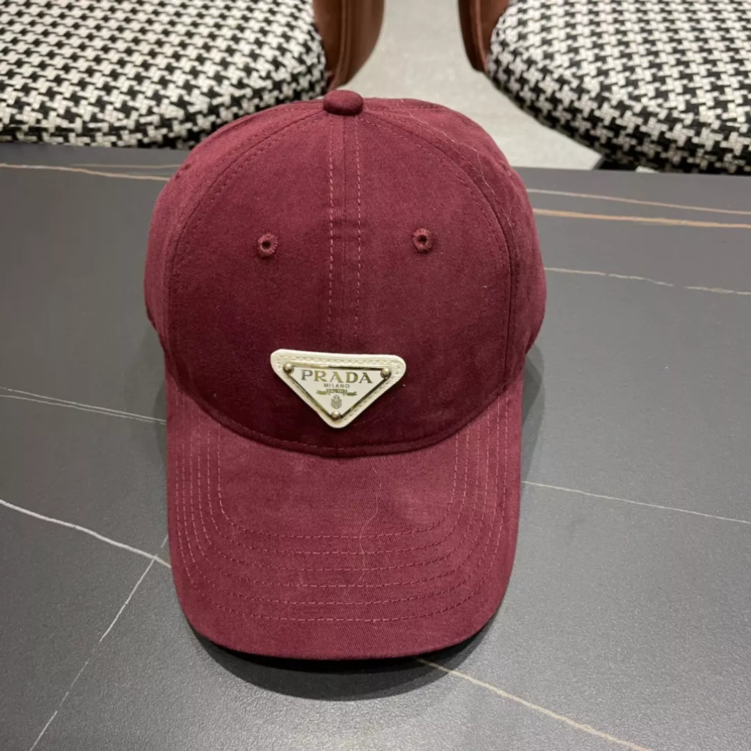 Prada Caps EyeCatching 5610