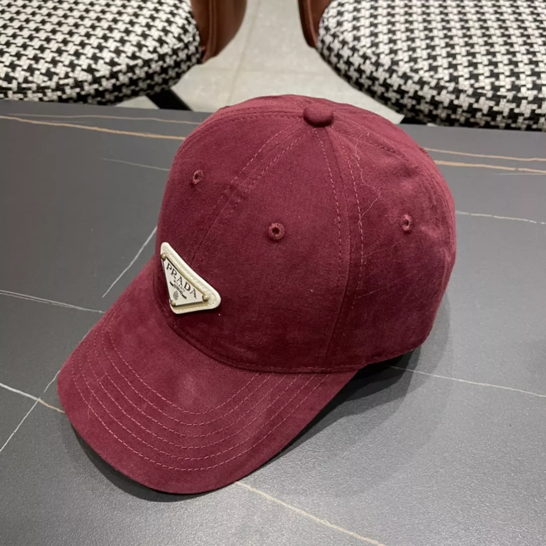 Prada Caps EyeCatching 5610