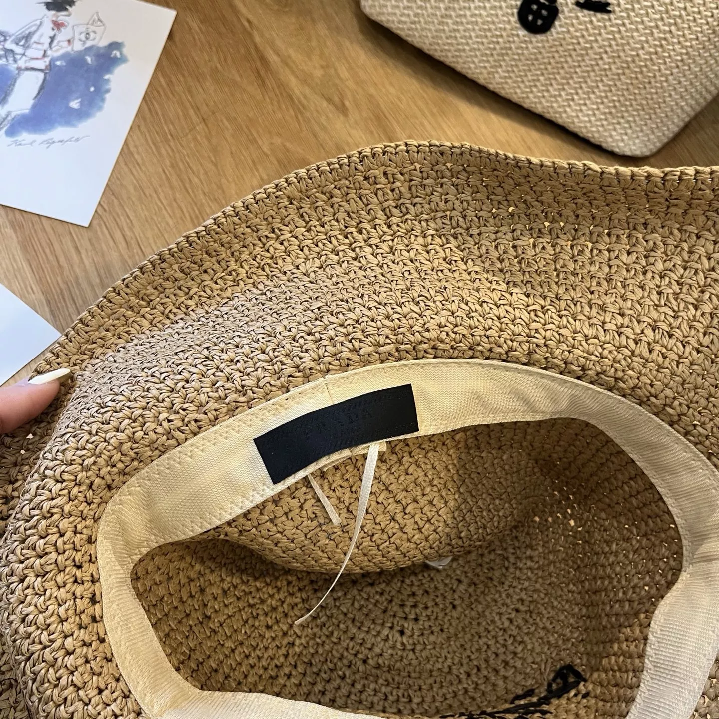 Prada Caps EyeCatching 6672