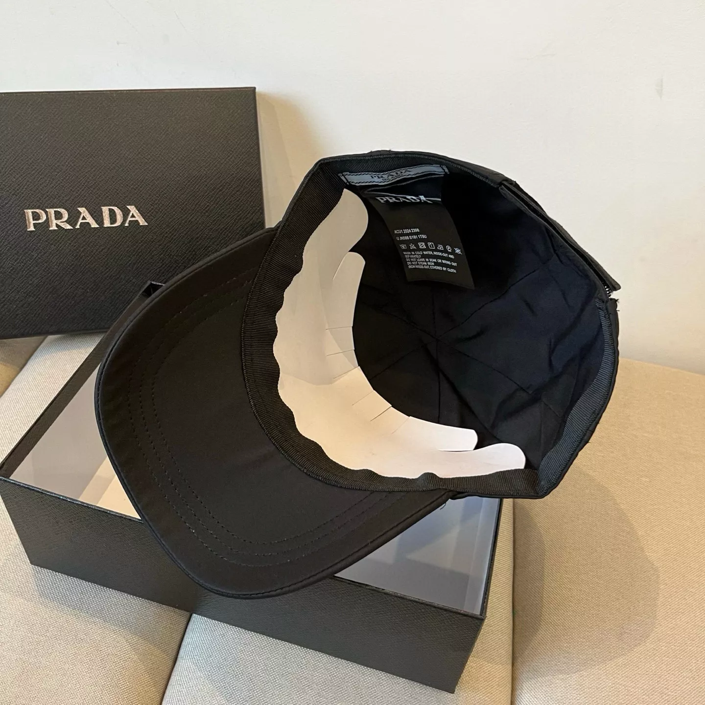 Prada Caps Flexible 7249