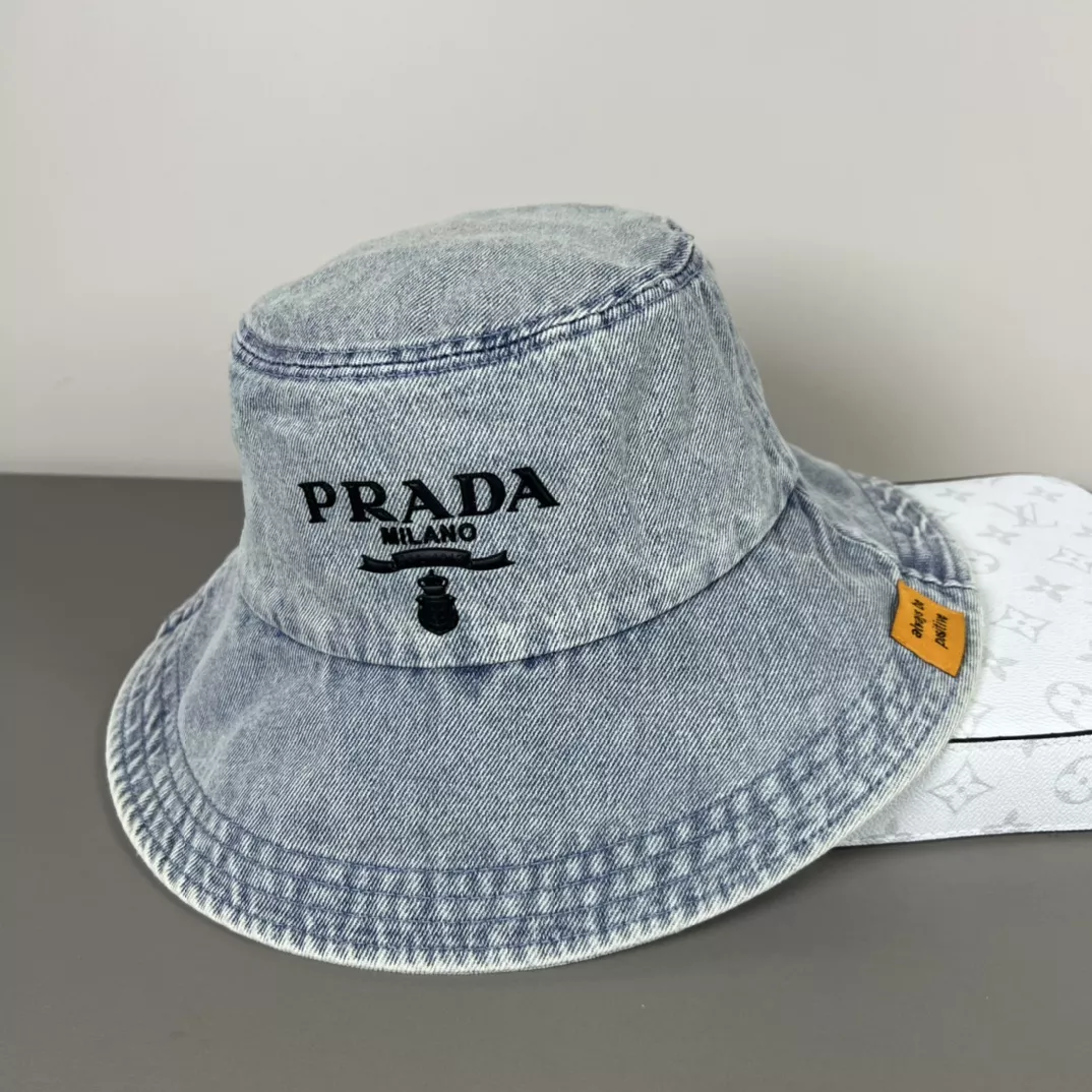 Prada Caps Functional 2179