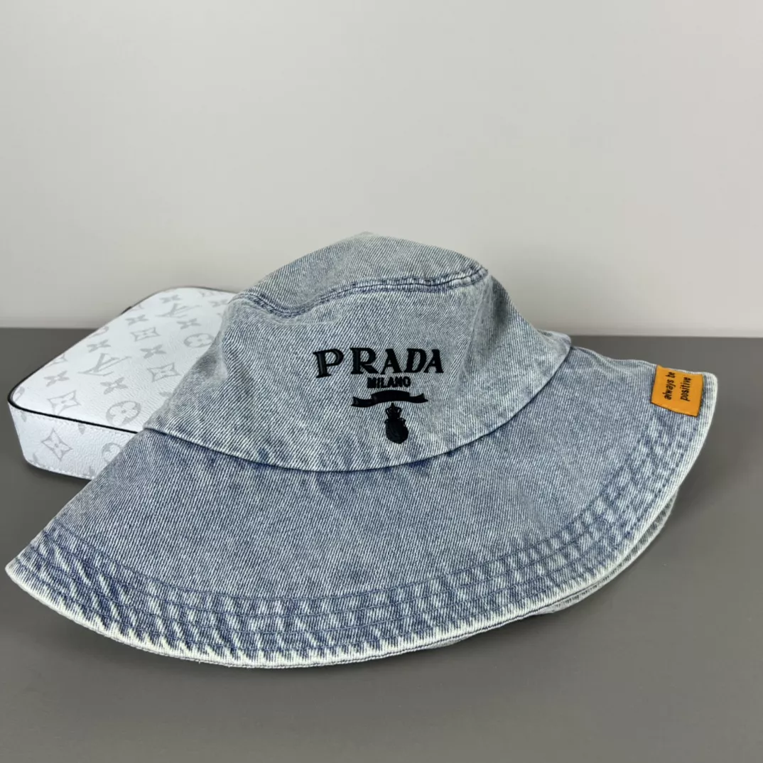Prada Caps Functional 2179