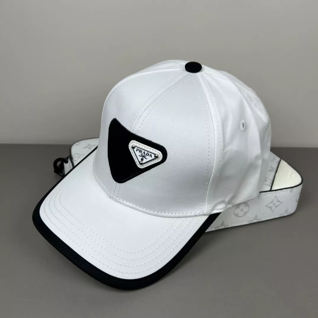 Prada Caps Functional 4035