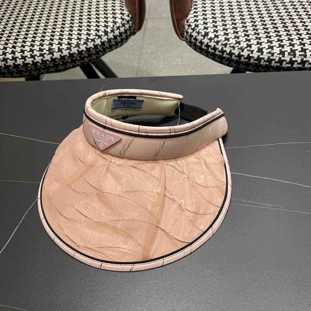 Prada Caps Functional 7111