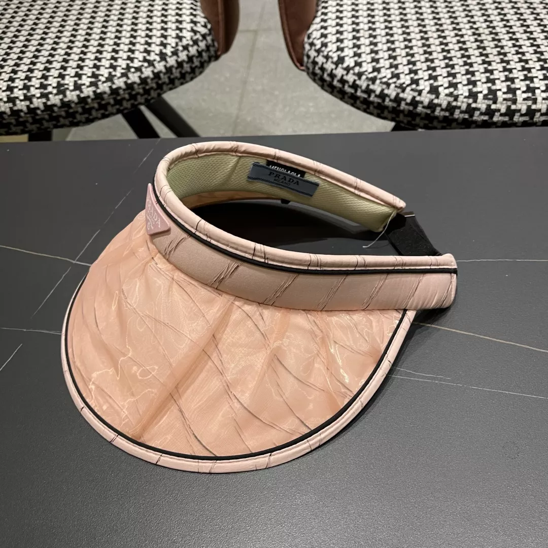 Prada Caps Functional 7111