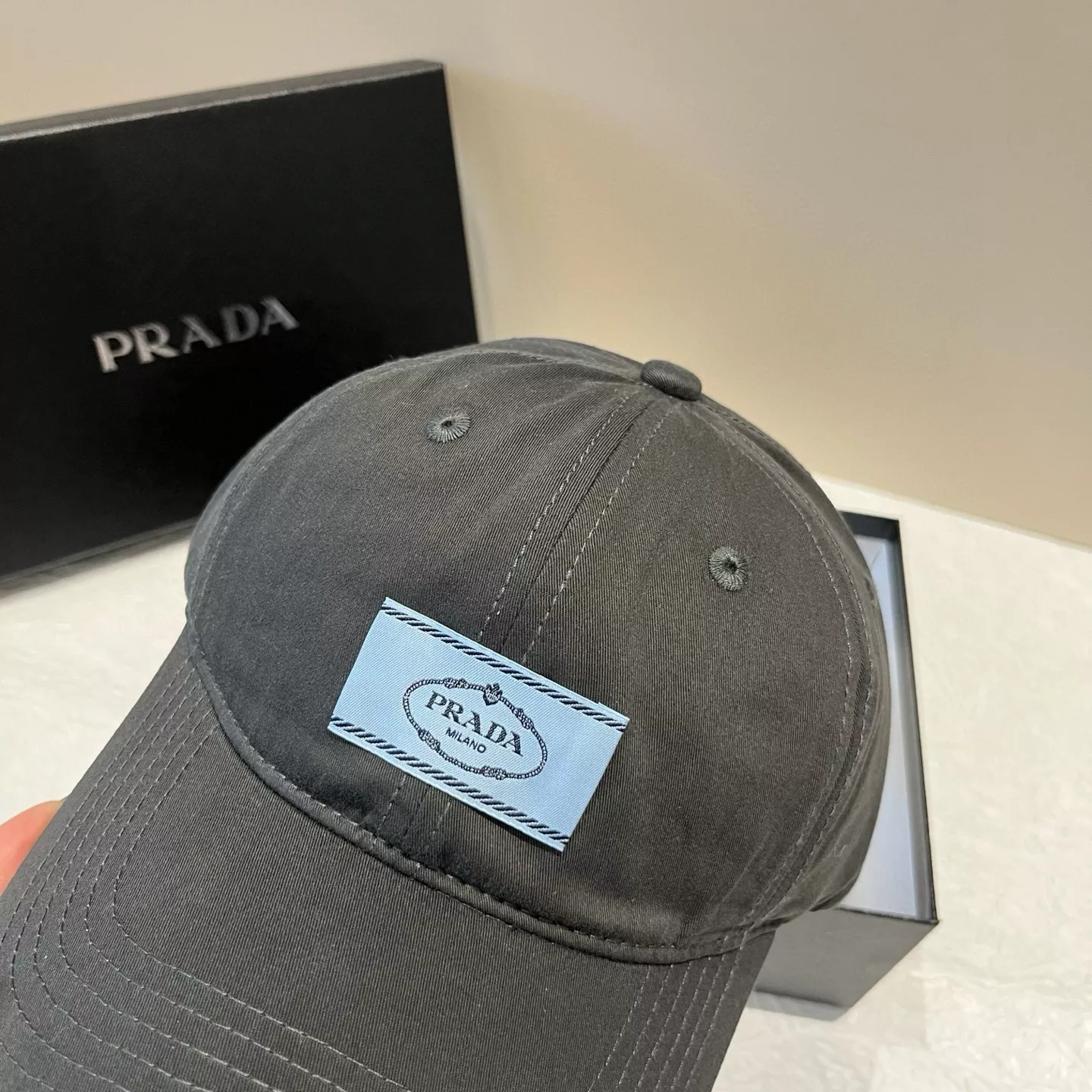 Prada Caps Functional 7315