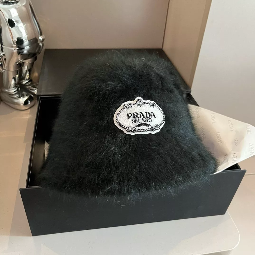 Prada Caps Functional 883