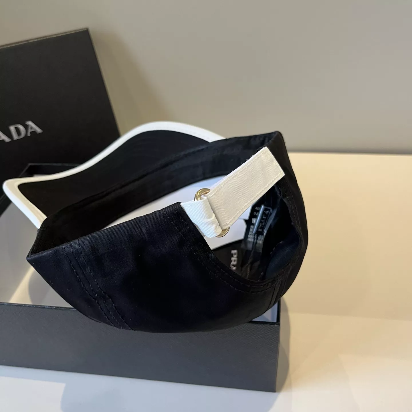 Prada Caps GoAnywhere 1329
