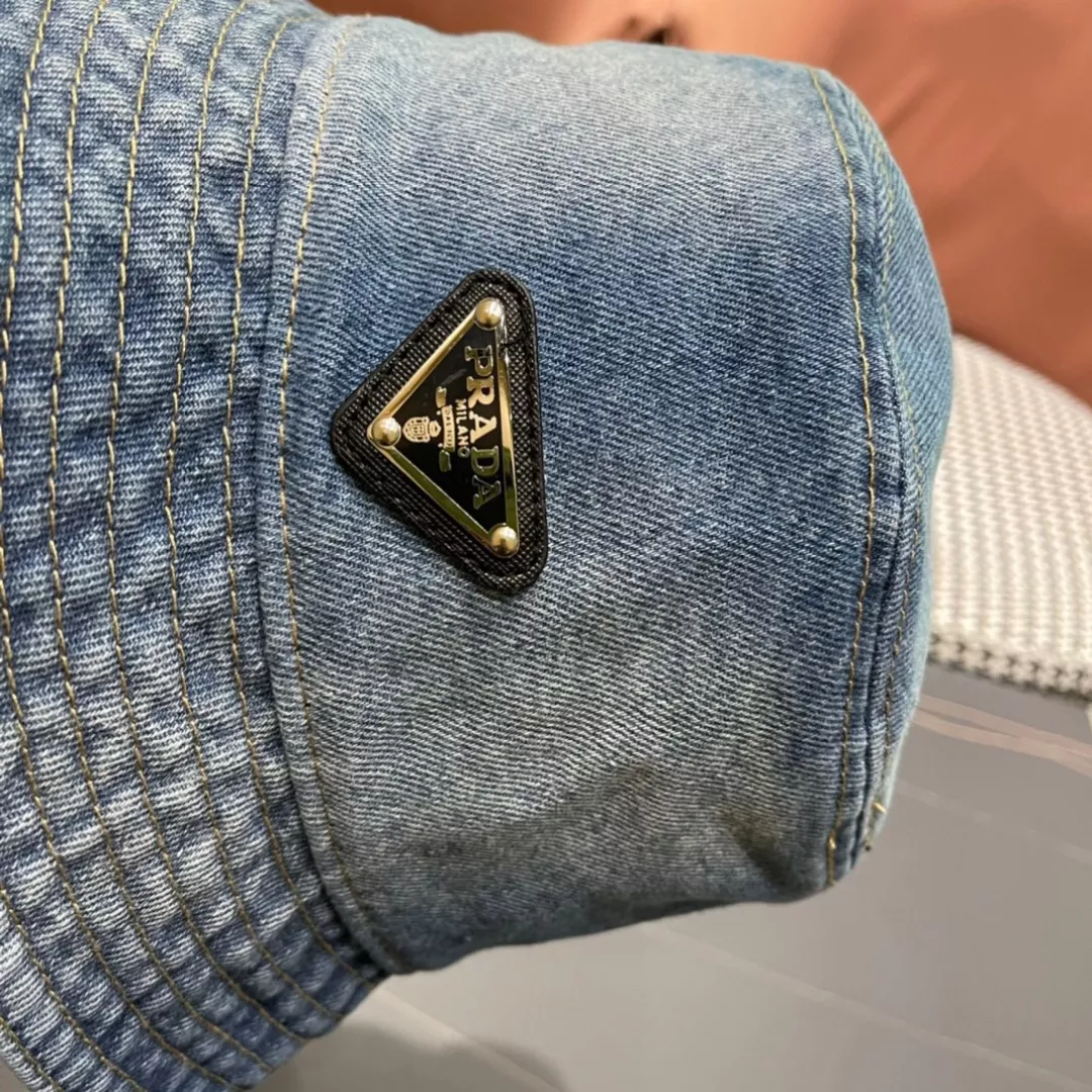Prada Caps GoodFit 3461