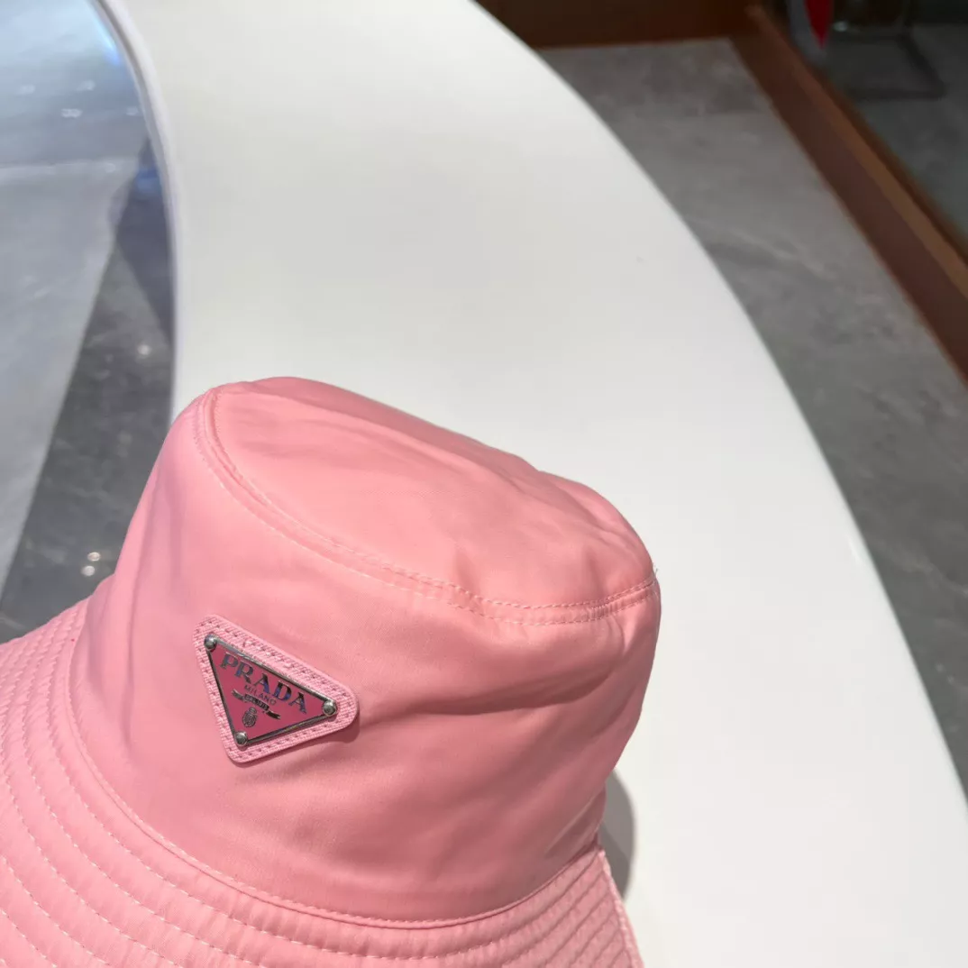 Prada Caps HighQuality 2205