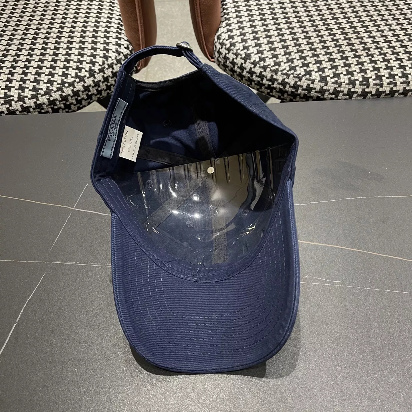 Prada Caps HighQuality 598
