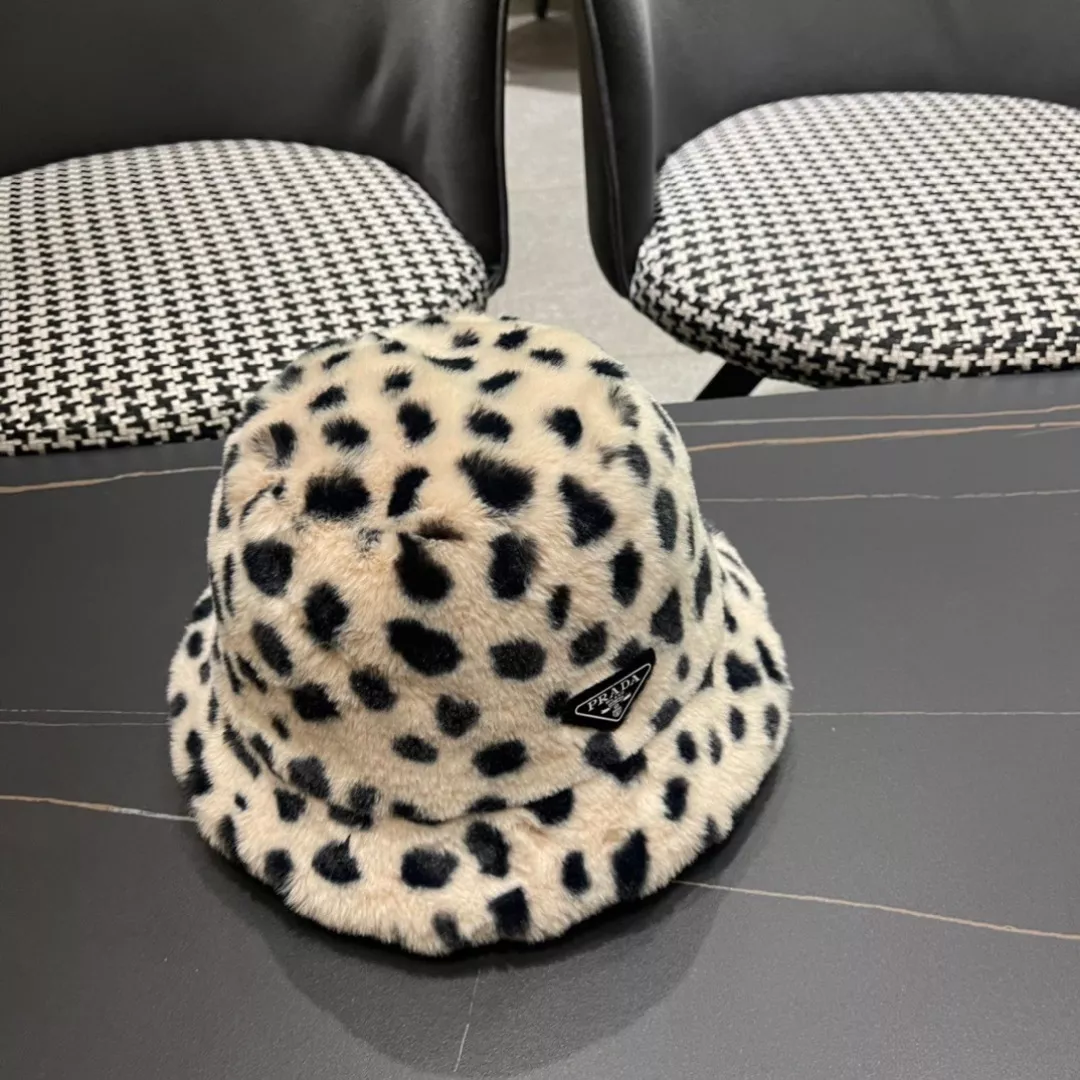 Prada Caps HighQuality 8719