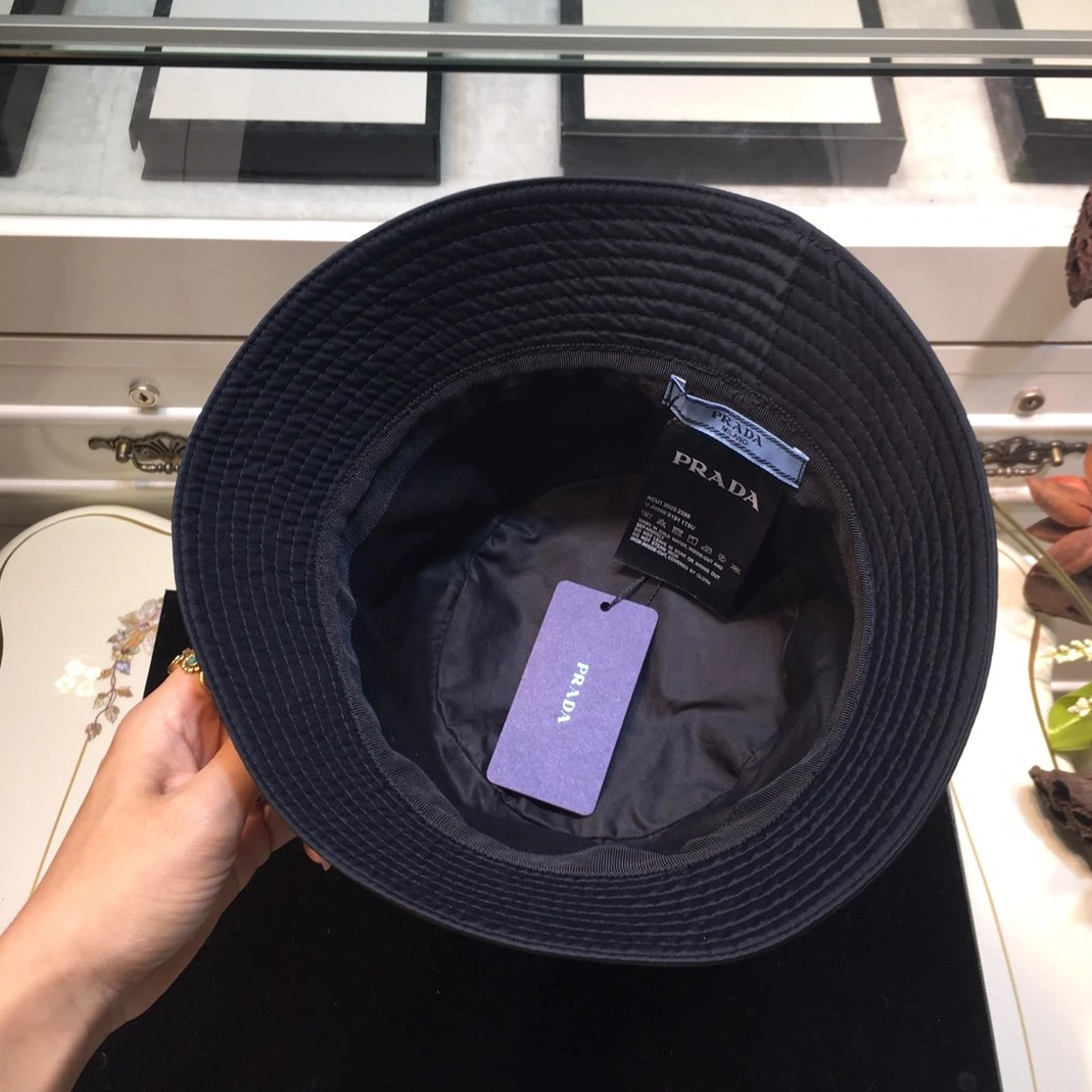 Prada Caps Lightweight 6710