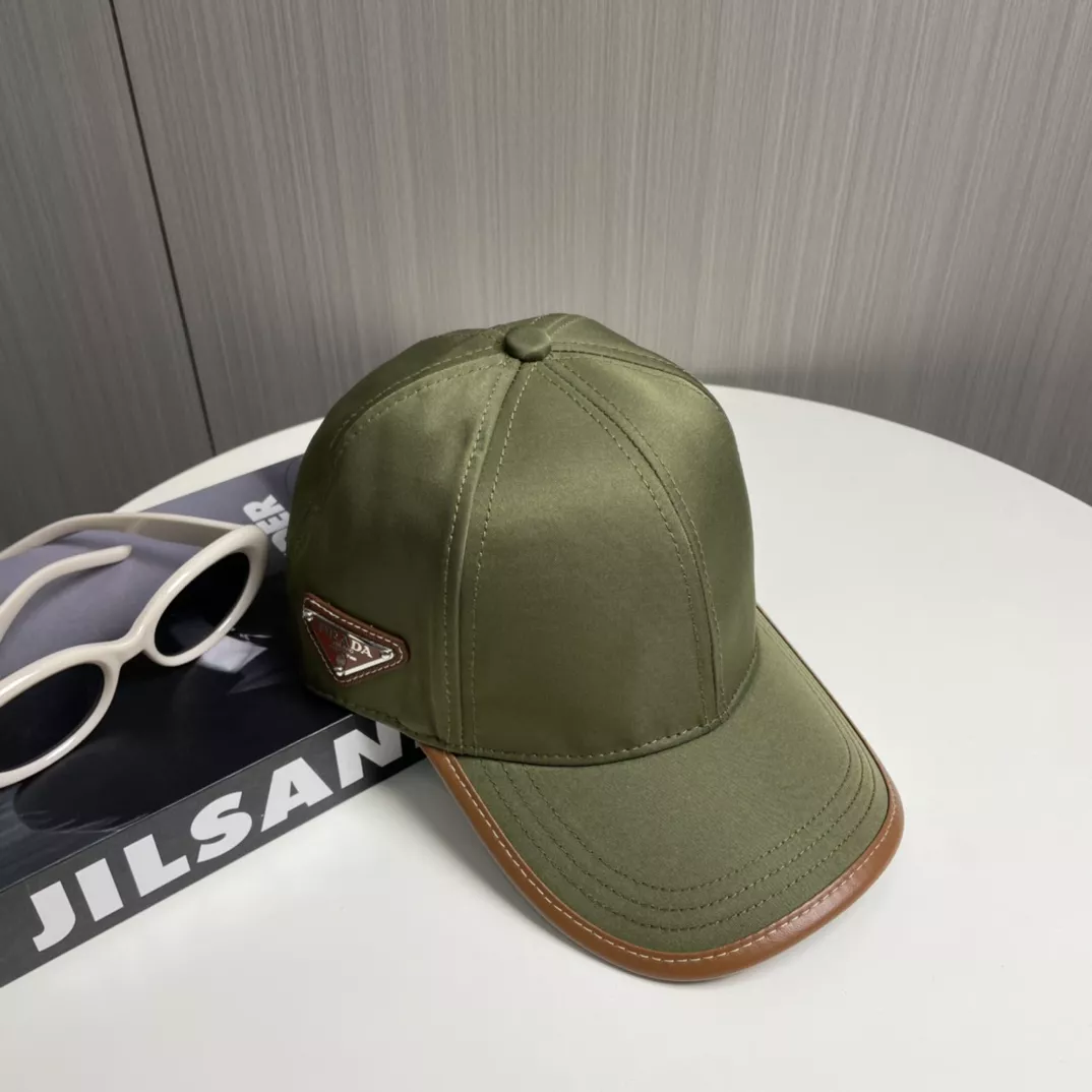 Prada Caps Modern 1644