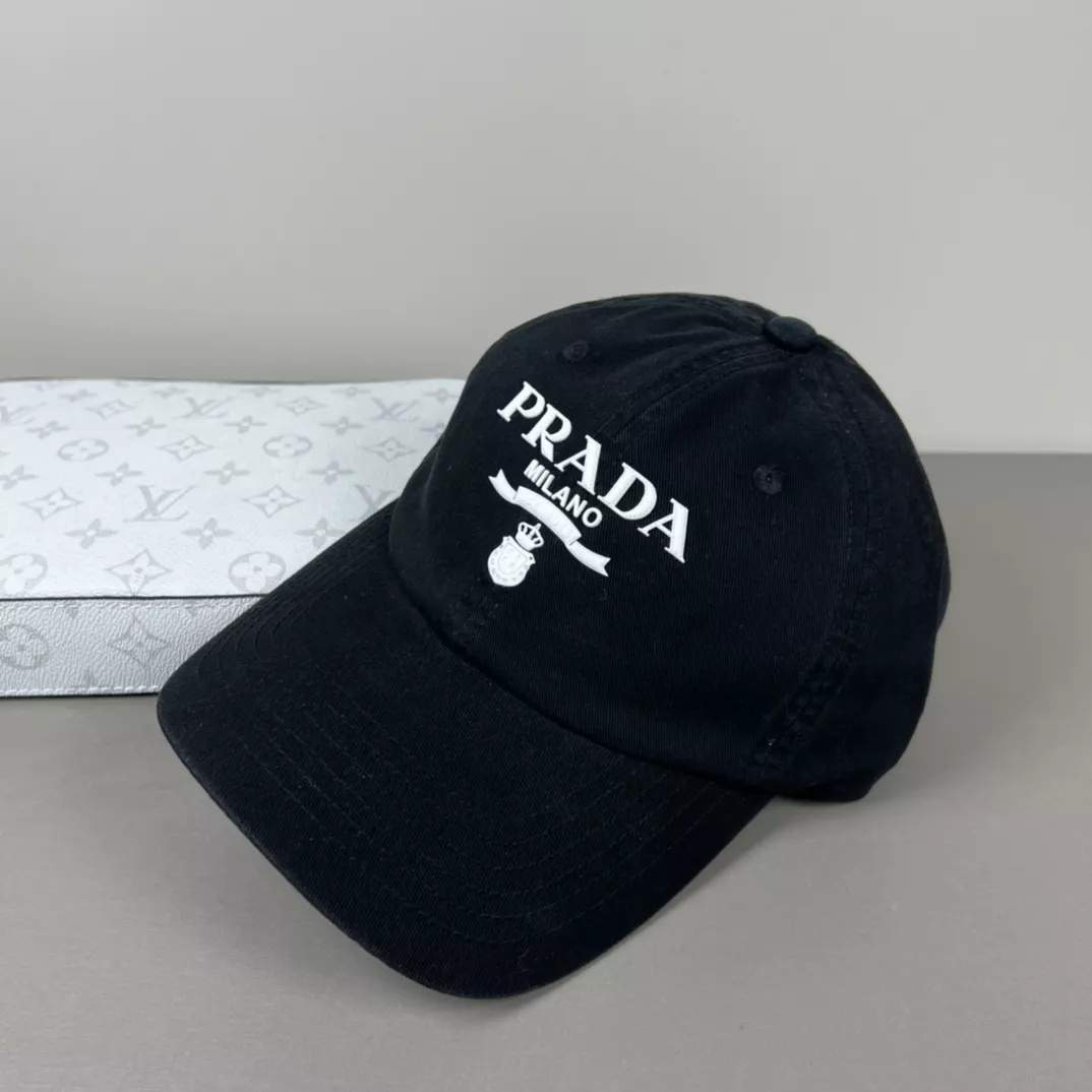 Prada Caps ModernLook 9057