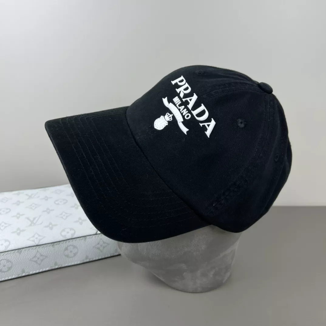 Prada Caps ModernLook 9057