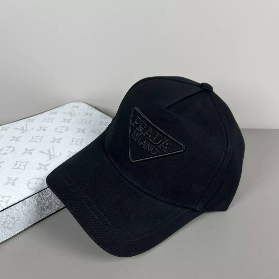 Prada Caps NewStyle 4319
