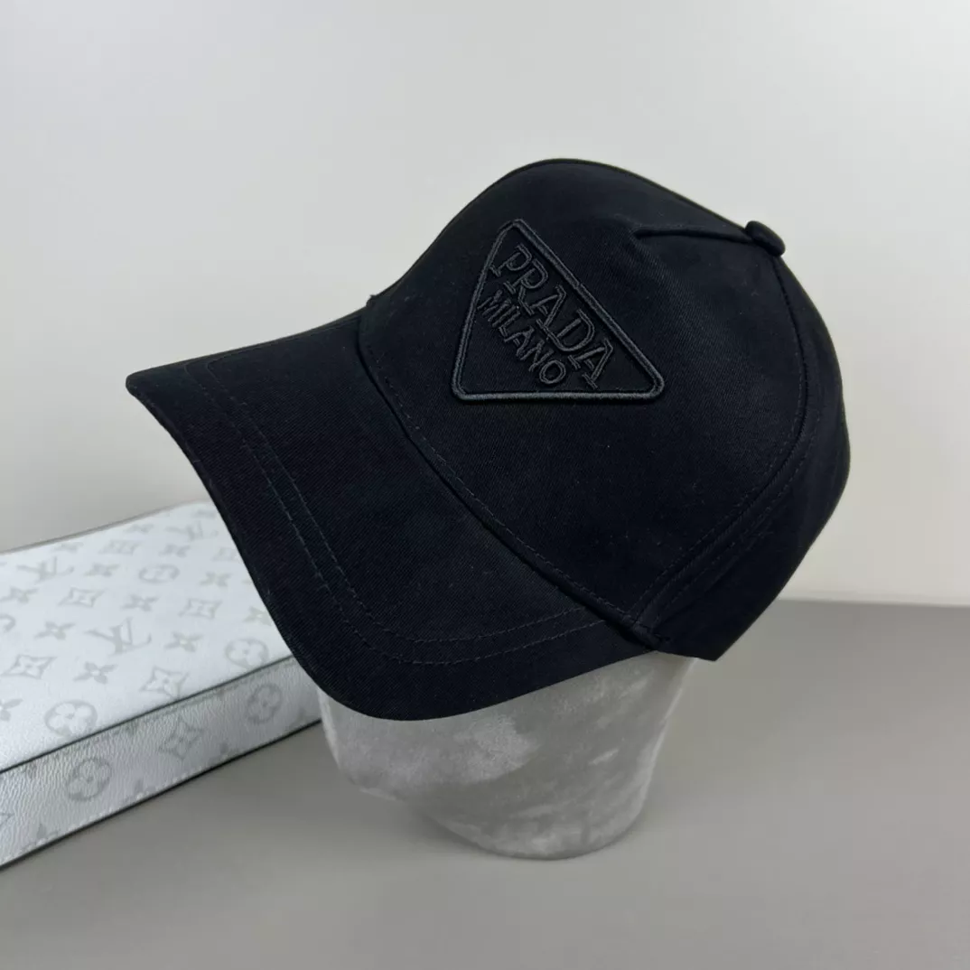 Prada Caps NewStyle 4319